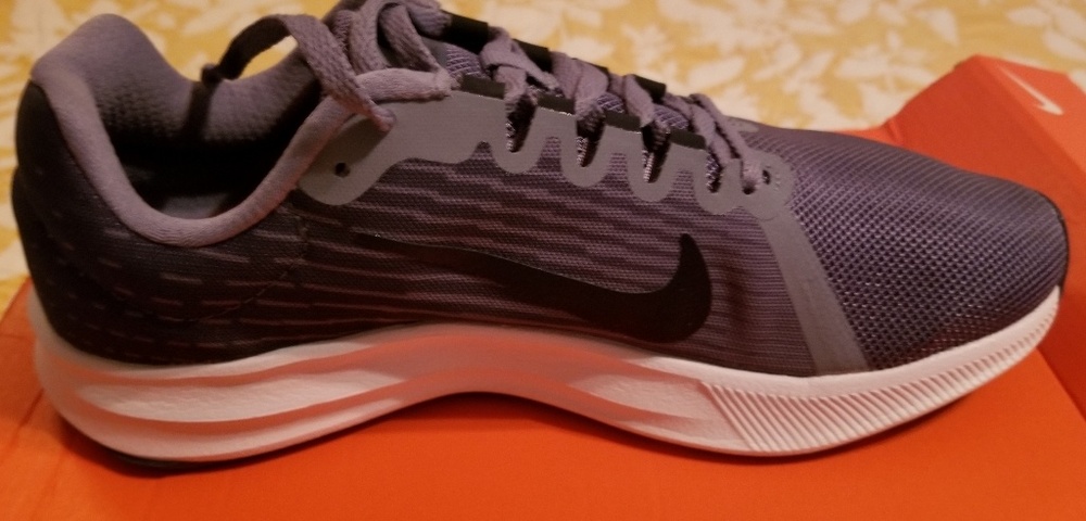 Nike Downshifter 8 Athletic tennis shoe